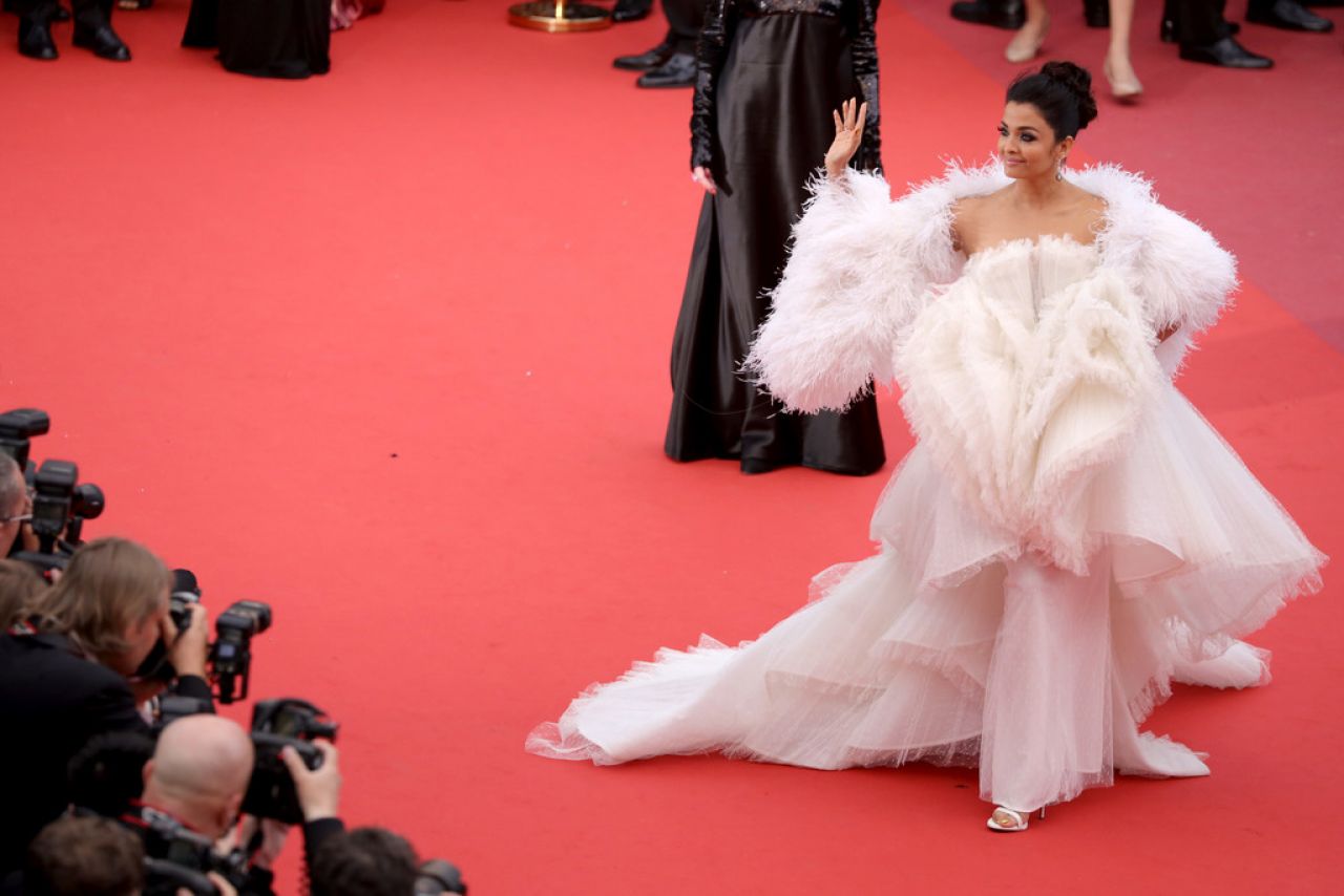 Aishwarya Rai at La Belle Epoque Red Carpet the 72nd Cannes Film Festival05